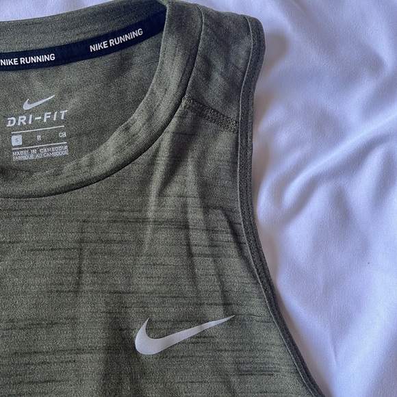 Army green Nike racer back tank top - Picture 4 of 4